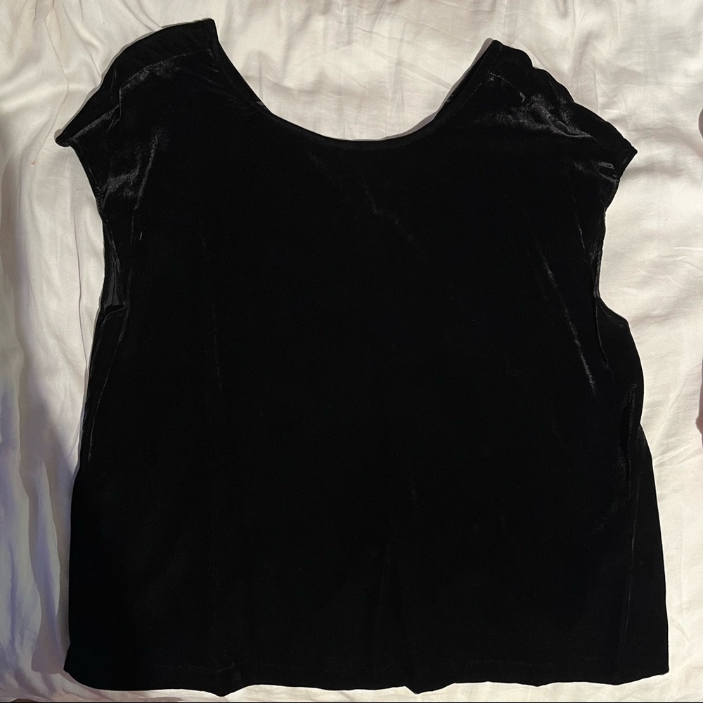 Black velvet t-shirt